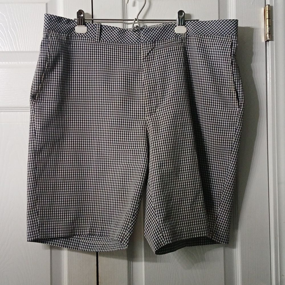 Walter Hagen  blue white gingham golf shorts  Sz 42  EUC